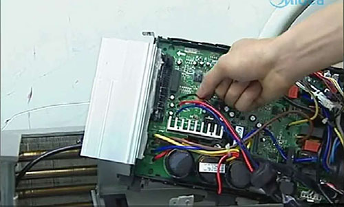 清流美的空调电话是多少